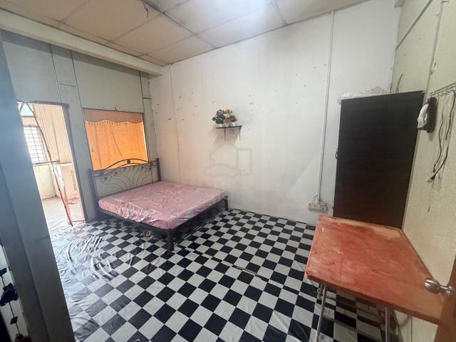 [ Hostel + Murah ]  Office Space , Jalan Bandar Rawang , Rawang Town 1
