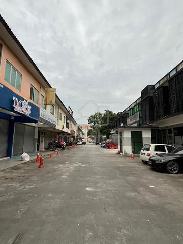 Larkin Indah - 2 Storey Shop For Sale 1