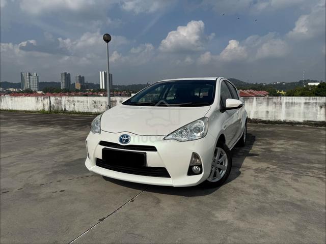 2013 Toyota PRIUS C 1.5 (HYBRID) (A)FULLSRV TOYOTA - 2
