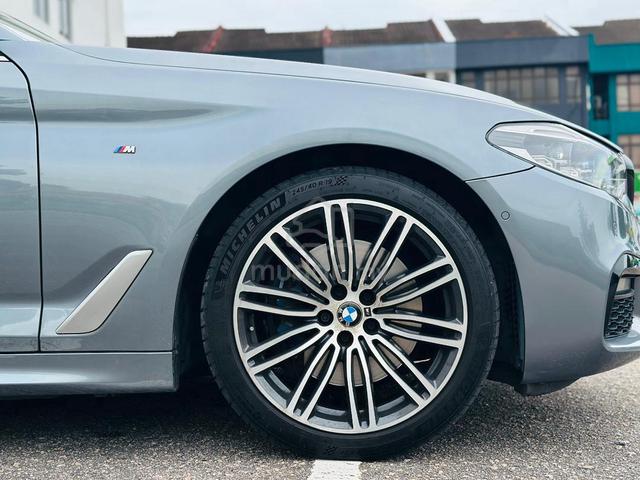 2019 Bmw 530i 2.0 M-SPORT carking 4 year warranty - 4