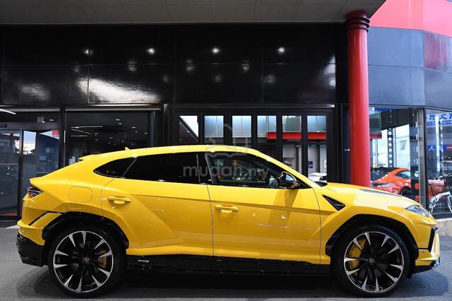 2023 BOOKNOW Giallo Yellow Lamborghini URUS S 4.0 - 3
