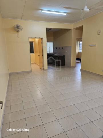 Kasuarina Apartment 1