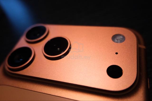 iPhone 17 Pro Max 256gb Cosmic Orange - photo 3 of 5