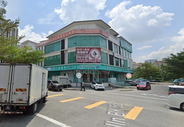 Bandar Kinrara 5 Endlot G Floor Shoplot for rent 1