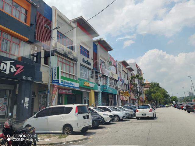 Hot! Shah Alam Seksyen 7 main road 3 stry shop beside Uitm Jakel Lrt3 1