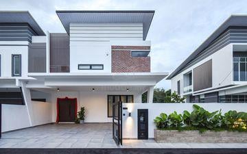 【Owner Rugi Jual】Renovated Semi-D Concept 2-Storey Superlink @ Nilai 1