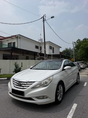Hyundai sonata 2.0 premium fullspec direct owner - 1