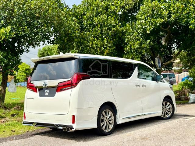 ON THE ROAD 2020 Toyota ALPHARD 2.5 (A) - 5