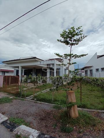 [End Lot] Teres 1 Tingkat, prima Desa Aman, Padang Serai 1