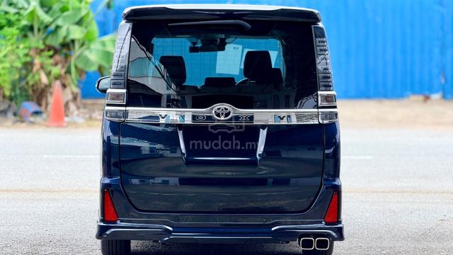 2021 Toyota VOXY 2.0 ZS Full loan - 4
