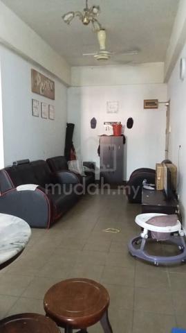 Taman Suria Shop Apartment 1