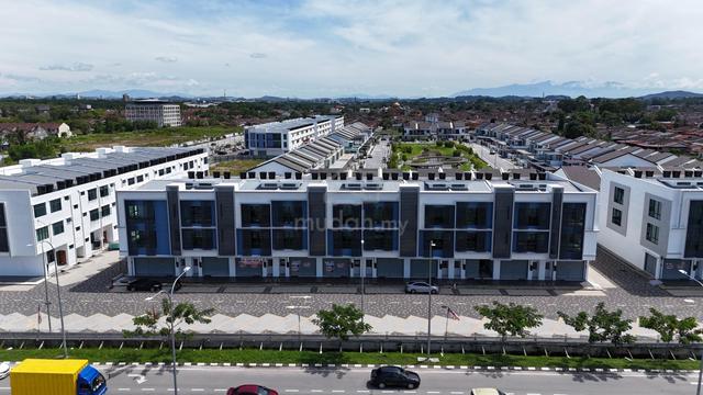 Aman Parc Taman Intan Setia 3 Storey Shoplot 1
