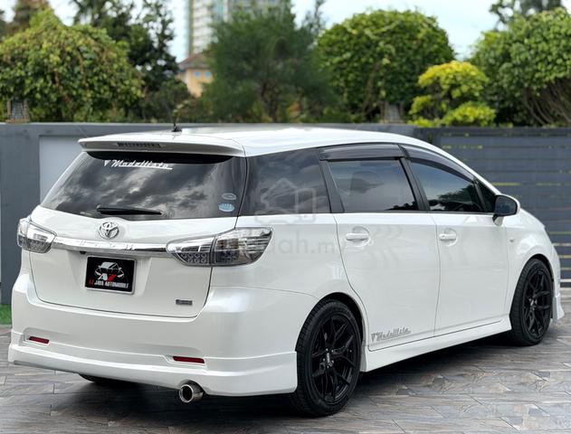 2010 Toyota WISH 1.8 S (A) KEYLESS PADDLESHIFT - 4