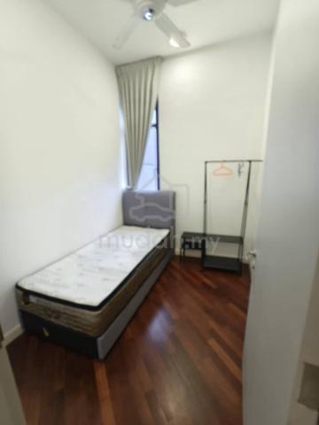 Grand Medini 5