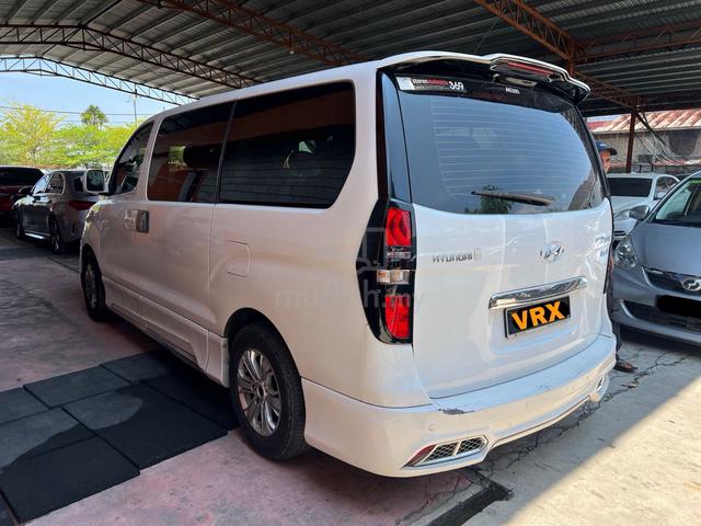 2017 Hyundai GRAND STAREX 2.5A ROYALE - 4