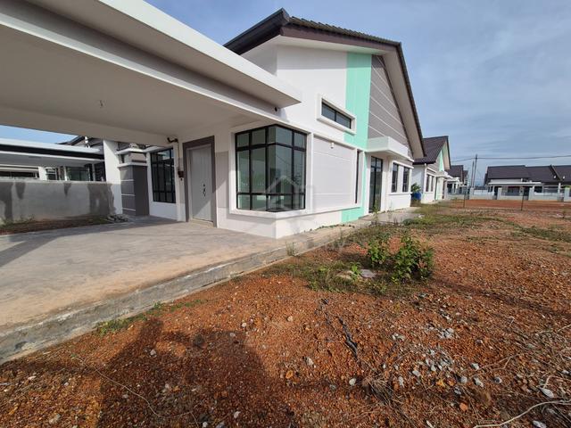 Corner lot Single storey semi D house at Taman Anjung sungai petai, Al 1