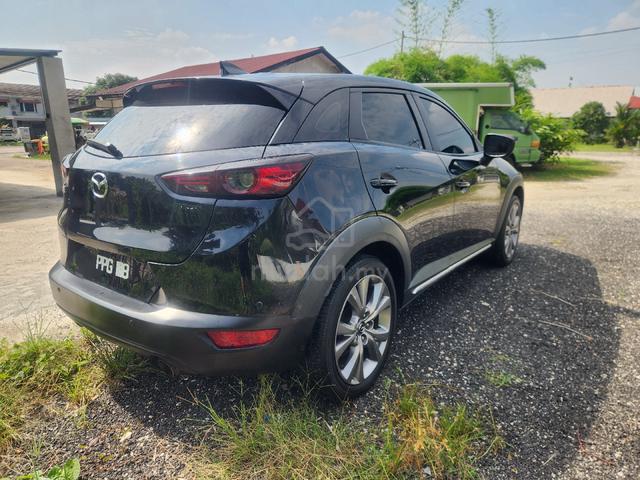 mazda cx3 2018 4×4 black color used like new . - 3