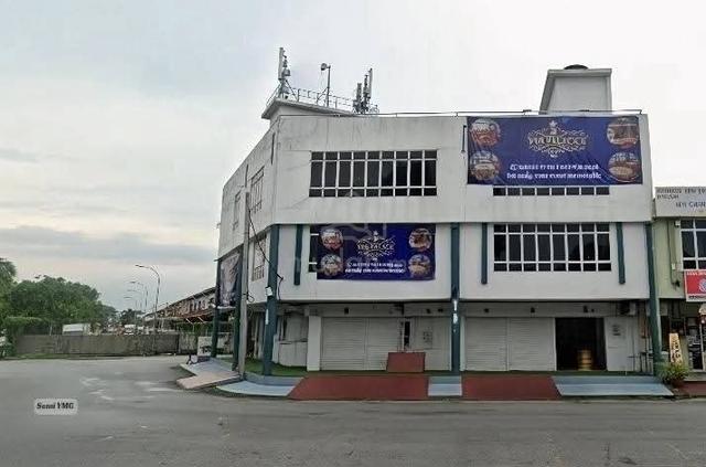 Taman Sentosa, Klang (Near Nsk) Klang 3-Storey Corner Shop Lot For Sa 1