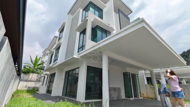 FREEHOLD EXCLU.NEIGHBOR 3 Storey Semi D House Lambaian Residence Bangi 2