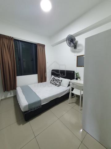 (Room for Rent) Middle Room @ Bayan Baru 1