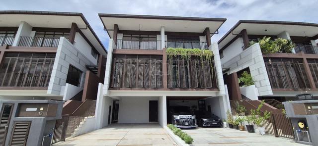 FACING CLUBHOUSE š„ 3 Storey Terrace The Mulia Residence Cyberjaya 1