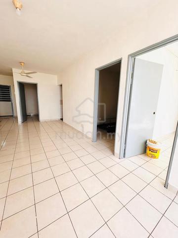 Putatan Platinum Apartment 1