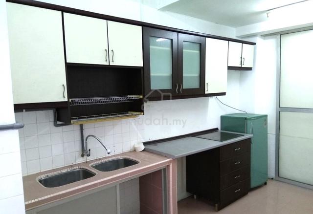 Taman Lembah Maju Townhouse (upper unit) 1