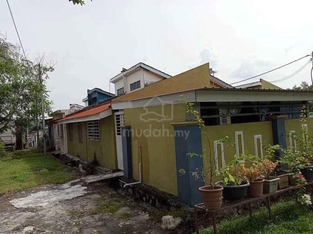 Single Storey Corner lot Taman Bakawali (Renoated)Bukit Beruntung 1