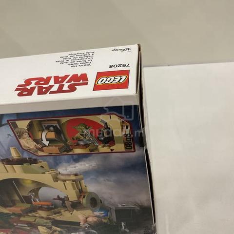 Unopened LEGO 75208 Star Wars Yoda's Hut - photo 4 of 5