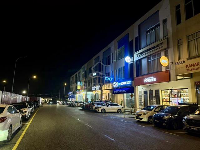 Austin Crest 3 Storey Shoplot Phrase 1 Jalan Jaya Putra For Sale 1