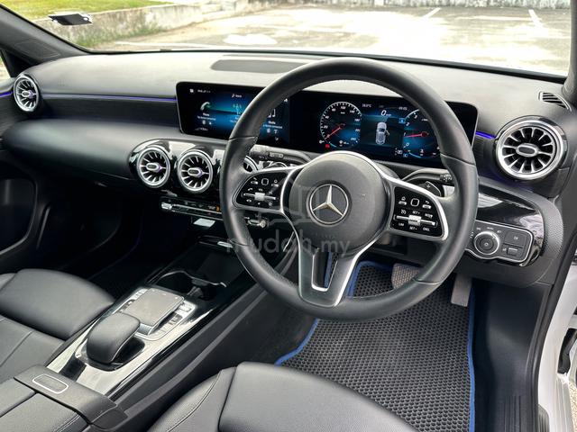2019 Mercedes Benz A200 1.3 H/BACK✅ 35k KM MILEAGE - 5