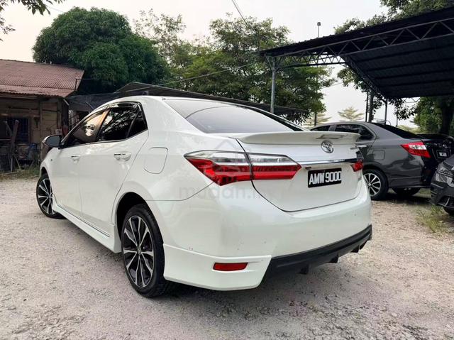 Toyota Altis 2.0 V Facelift ( A)2017 - 3