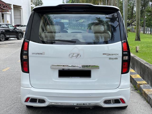 2017 Hyundai GRAND STAREX 2.5 ROYALE FACELIFT (A) - 4
