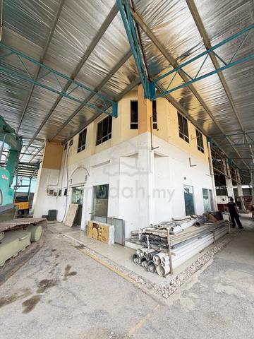 13TH MILE SEMI DETACHED WAREHOUSE FOR SALE At KUCHING 1