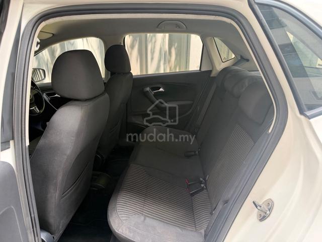 2014 Volkswagen POLO 1.6 HatchBack Auto - 5