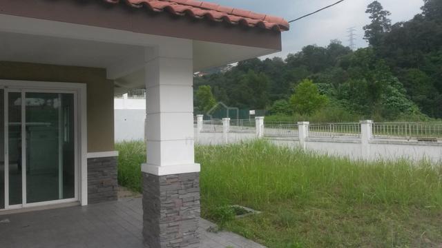 Taman billion cheras 2 stories corner house 1