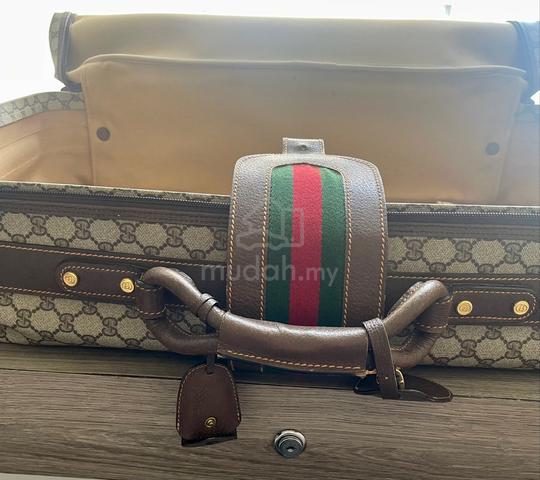 Carousel Image