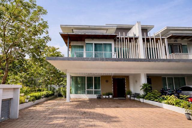 CORNER LOT 💥 Double Storey Terrace Cassia Garden Residence Cyberjaya 1