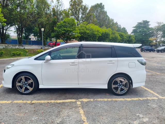 2012 Toyota WISH 1.8 (A) Facelift Metallic white - 4