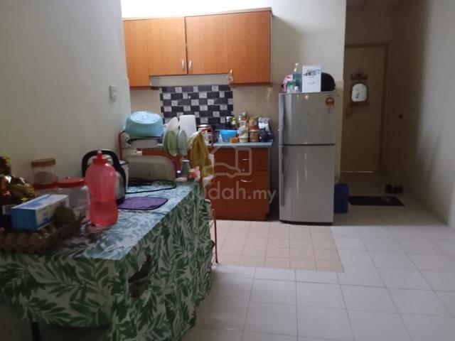 Dahlia Apartment (Taman Bunga Raya) 1