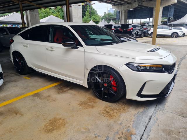 Honda Civic 2.0 Type R Hatchback Fl5 JAPAN GRADE 5 - 4