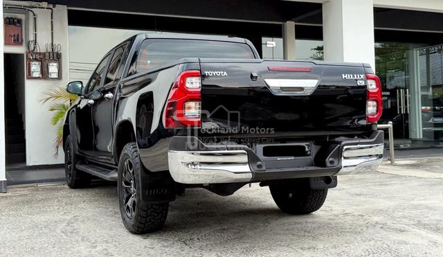 2022 Toyota HILUX 2.4 (A) V Spec 38k KM Only - 2