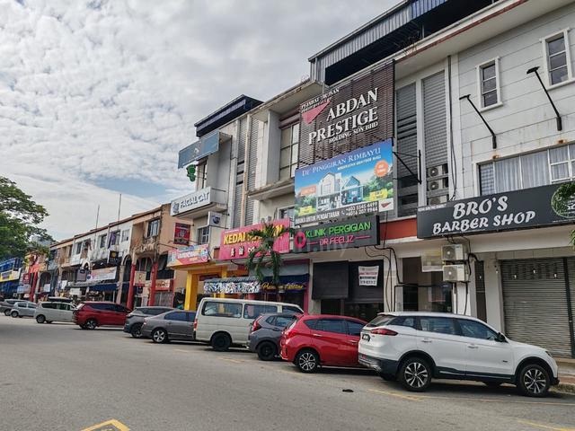 Shah Alam Sek 19 sek 20 facing main road 1st floor shop for rent 1