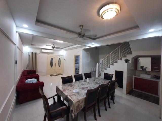 Putrajaya Double Storey Freehold Non Bumilot Fully Renovate Extra Park 1