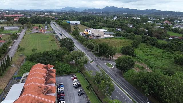 [CHEAPEST ENDLOT] 3 Storey Shoplot at Plaza Sri Tunku, Jitra Kedah 3