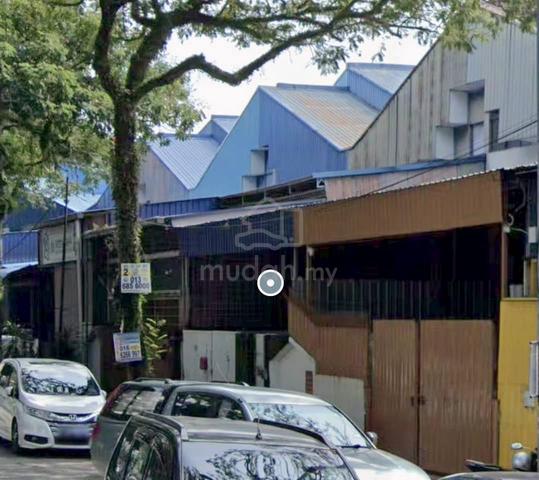 Batu Caves - Spring Crest 1 1/2 Storey Factory For Sale 1