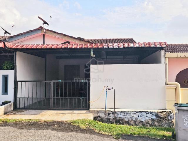 Single Storey Terrace, Taman Bukit Margosa, Paroi, Seremban 1