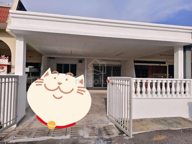 Clean & Spacious 1.5 Storey House for Sale (Templer, Bkt Berlian) 1