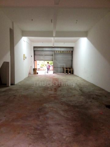 Ground Floor Shop Megan Phoenix withy Reno, Near Cheras Sentral MRT 1