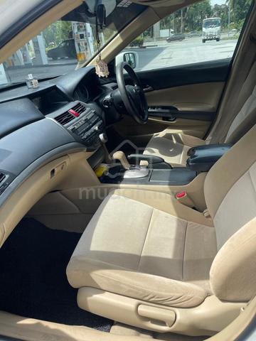 2010 Honda ACCORD 2.0 VTi-L (A) - 4